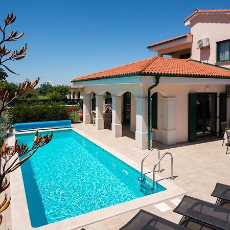 Villa Luciana Spa House, Буйе Экстерьер фото